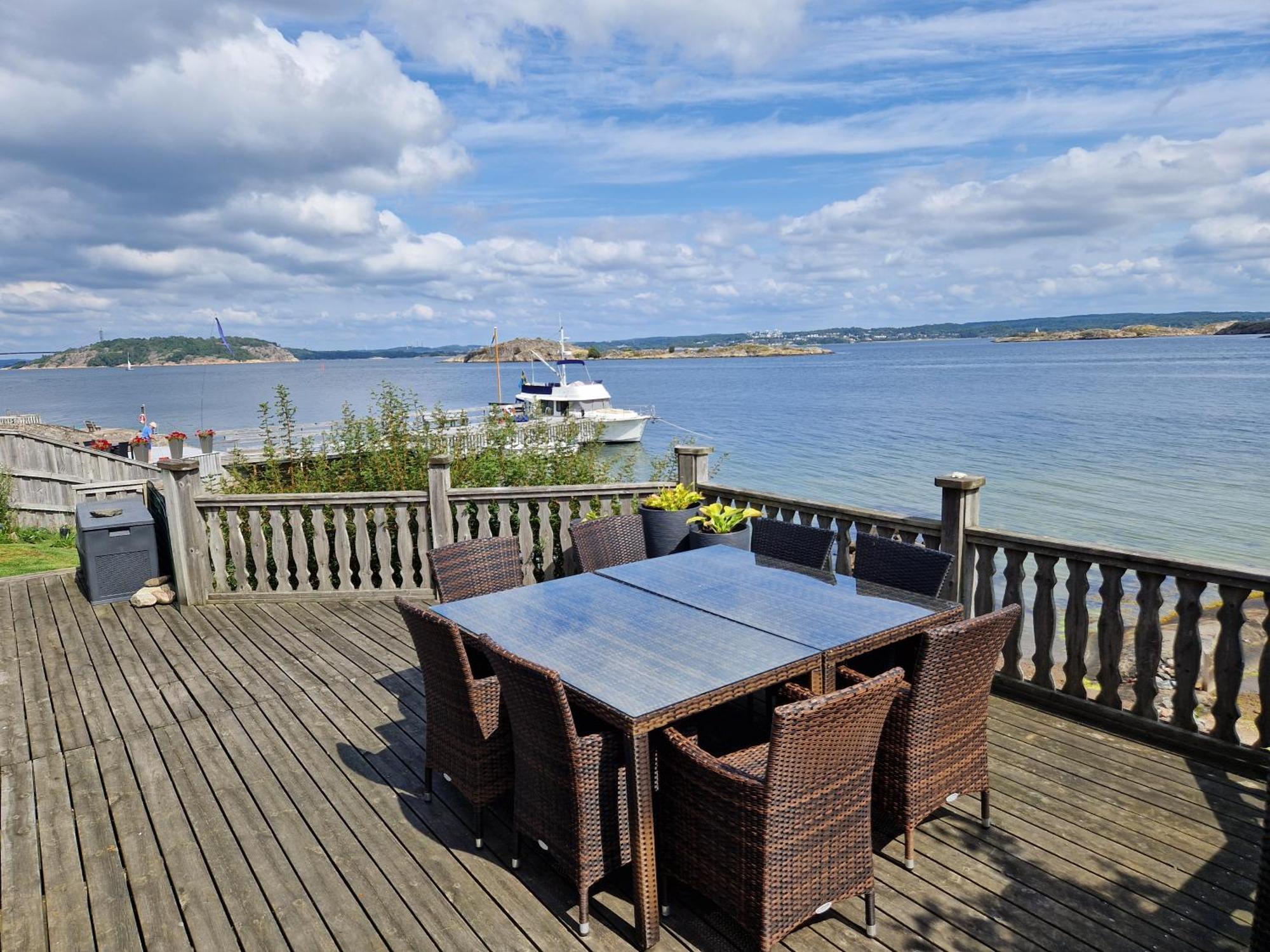 Cabin At The Sea Close To Public Beach With A Jumpingtower Hoviksnas Exterior photo