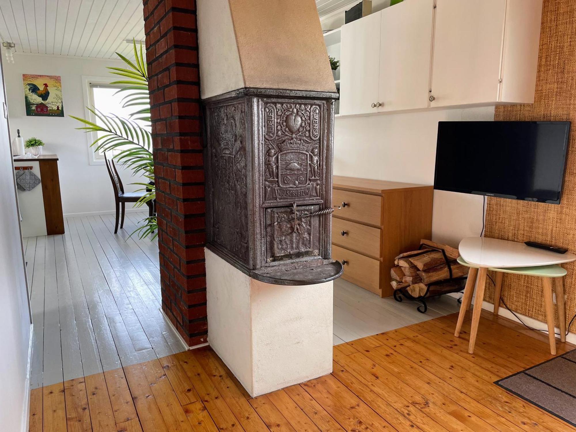 Cabin At The Sea Close To Public Beach With A Jumpingtower Hoviksnas Exterior photo