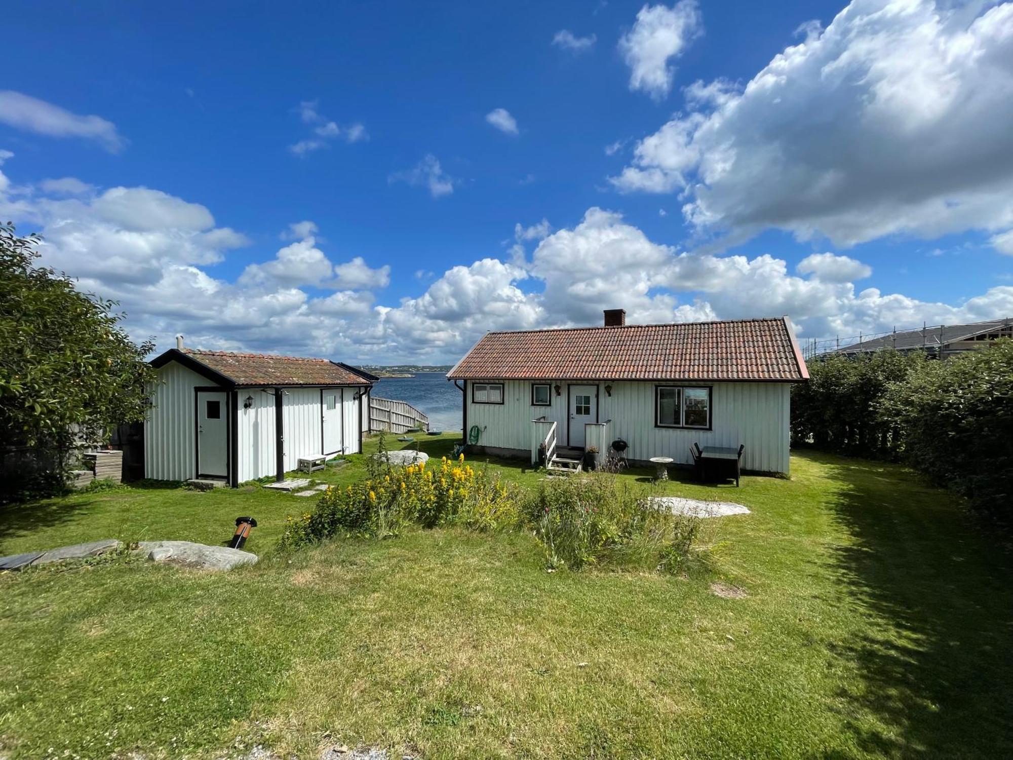 Cabin At The Sea Close To Public Beach With A Jumpingtower Hoviksnas Exterior photo